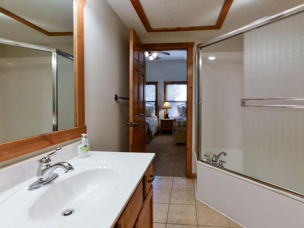 Lodge 243 برانسون المظهر الخارجي الصورة